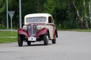 Reiseziele für Oldtimer-Fans: Das Autoland Deutschland erleben